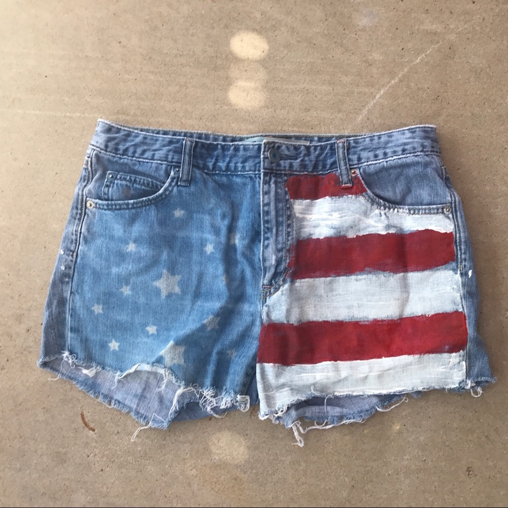 American Flag Gap Painted Shorts 🇺🇸