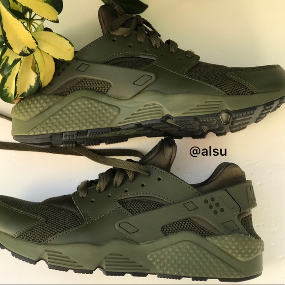 Nike Air Huarache M, size 11 - Picture 6 of 8