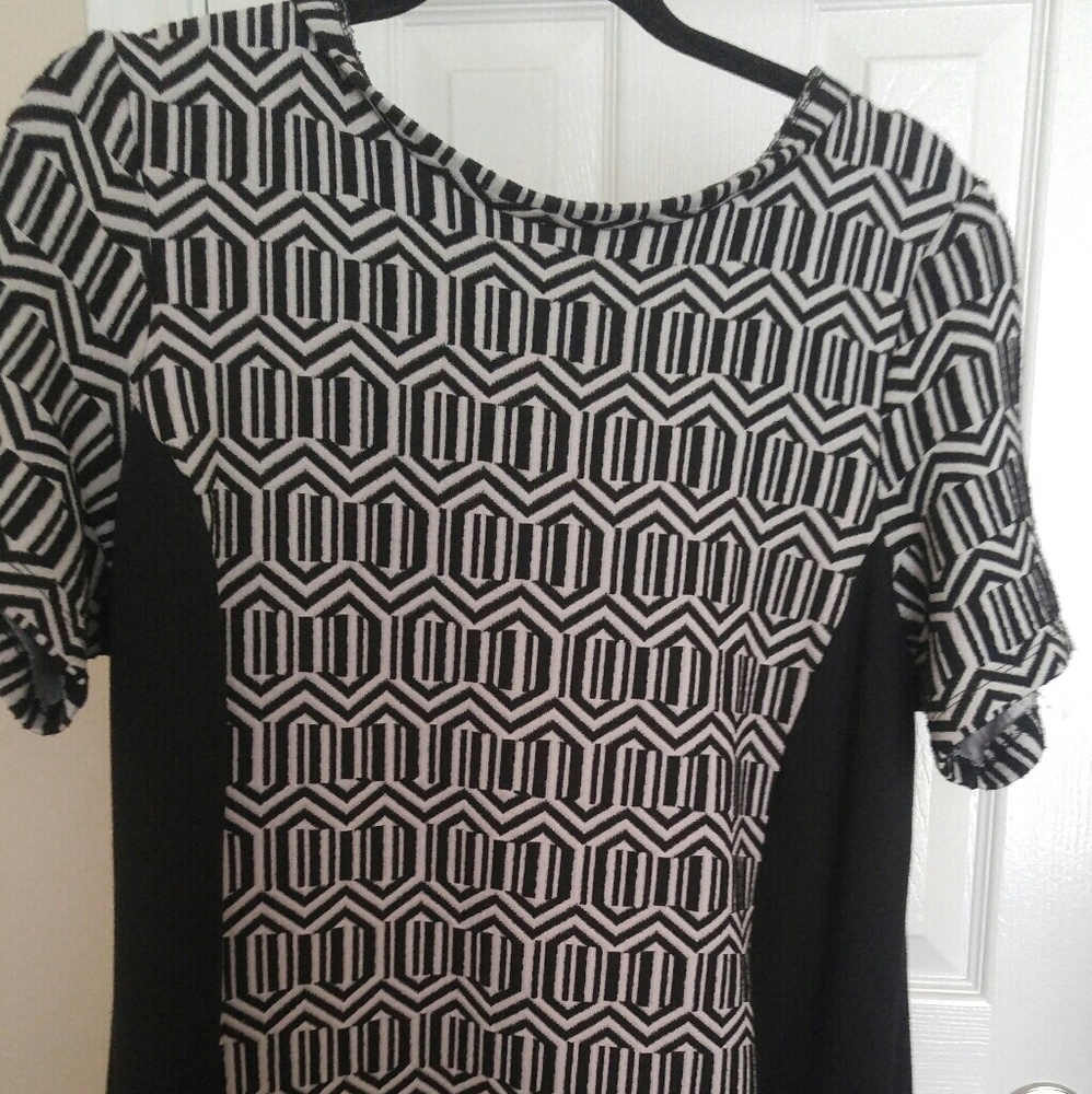 Geometric side panel pencil dress size 18