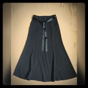 Black 50s style midi skirt ❤️