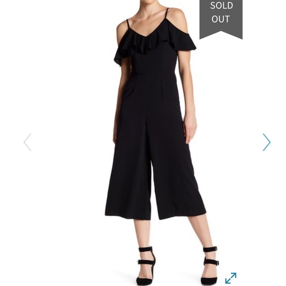 Cold shoulder Ruffle Jumper - Picture 4 of 7