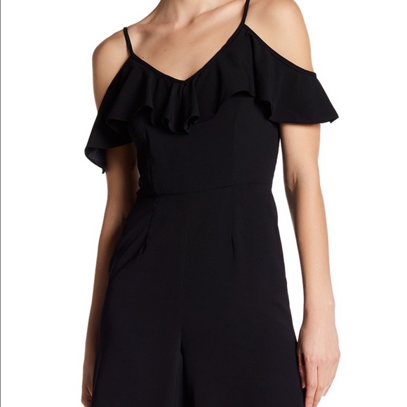 Cold shoulder Ruffle Jumper - Picture 2 of 7