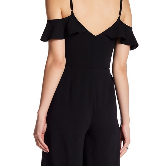 Cold shoulder Ruffle Jumper - Picture 3 of 7