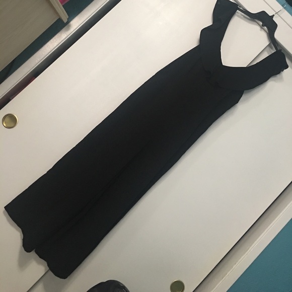 Cold shoulder Ruffle Jumper - Picture 6 of 7