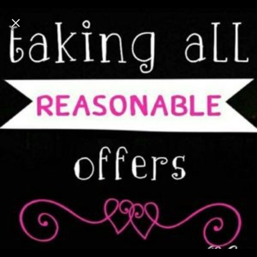 🌷All offers welcomed💐