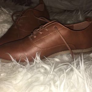 Brown oxfords 👞