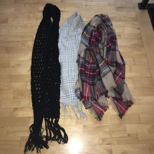 3 cute scarves!
