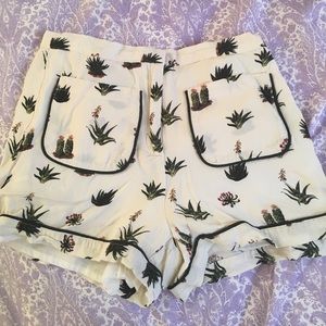 Topshop floral shorts size 4.