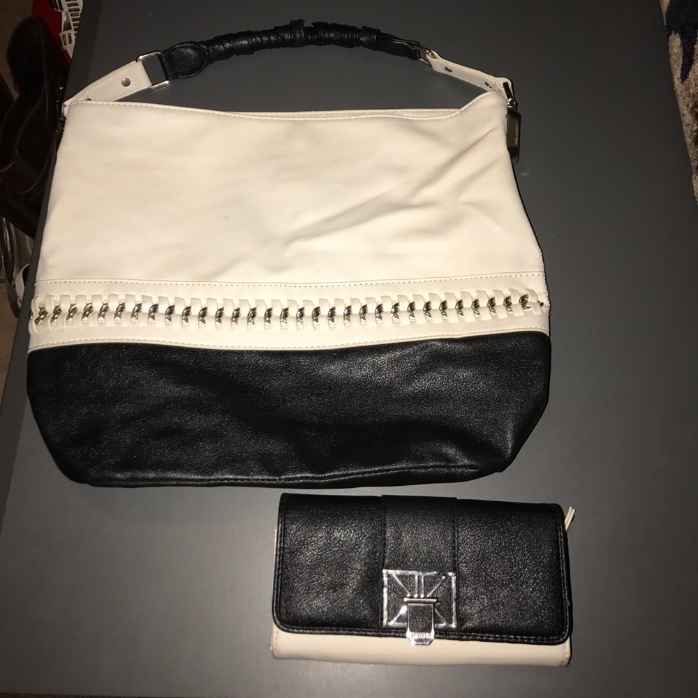 Kardashian Kollection purse & wallet