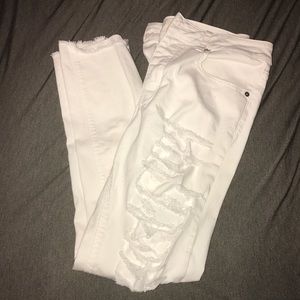 AE Distressed Skinny Jeans