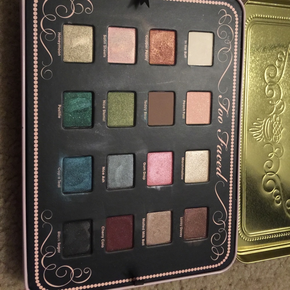 Too Faced Holiday Palette