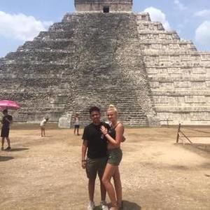 Meet your Posher, Devin