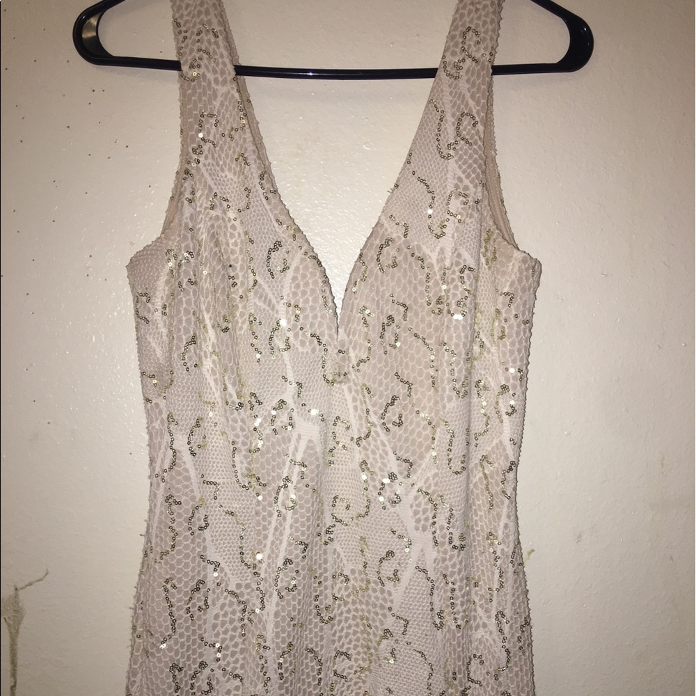 Dress - Picture 2 of 4