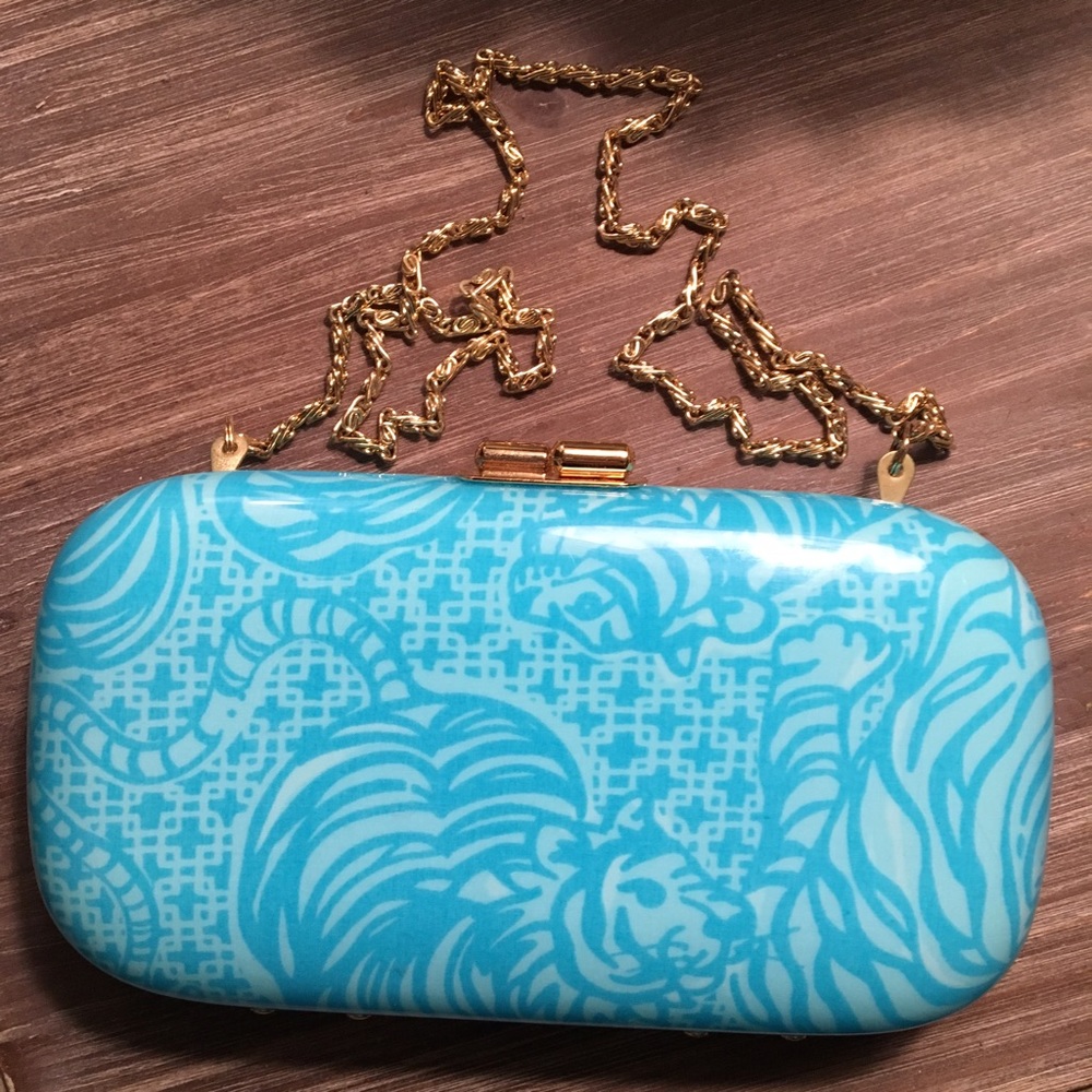 Lilly Pulitzer "Hard To Get" Clutch