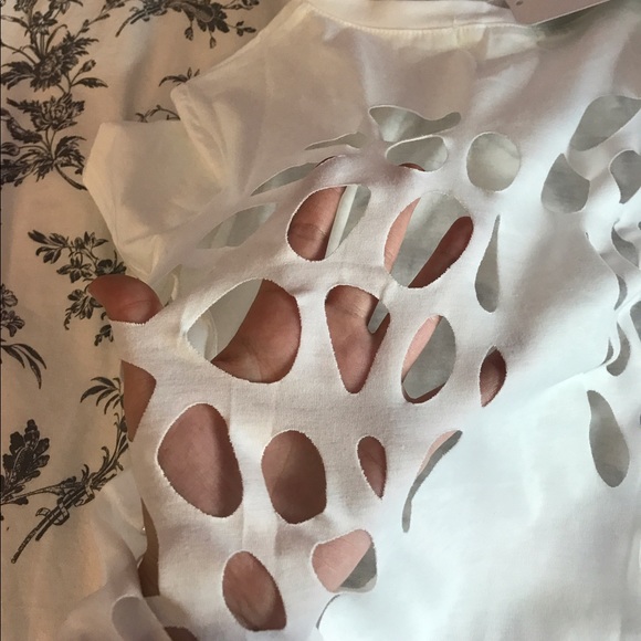 White Wing Cut Out Back Tee - Picture 4 of 4