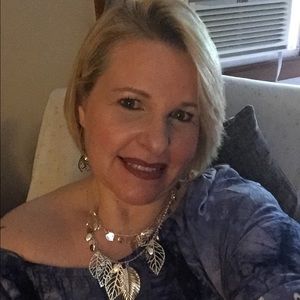 Meet your Posher, Sheri