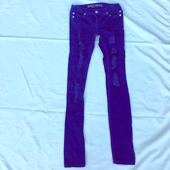 Almost Famous Ripped Skinny Jeans - Picture 4 of 5