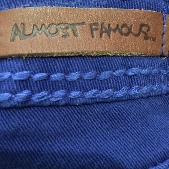 Almost Famous Ripped Skinny Jeans - Picture 3 of 5