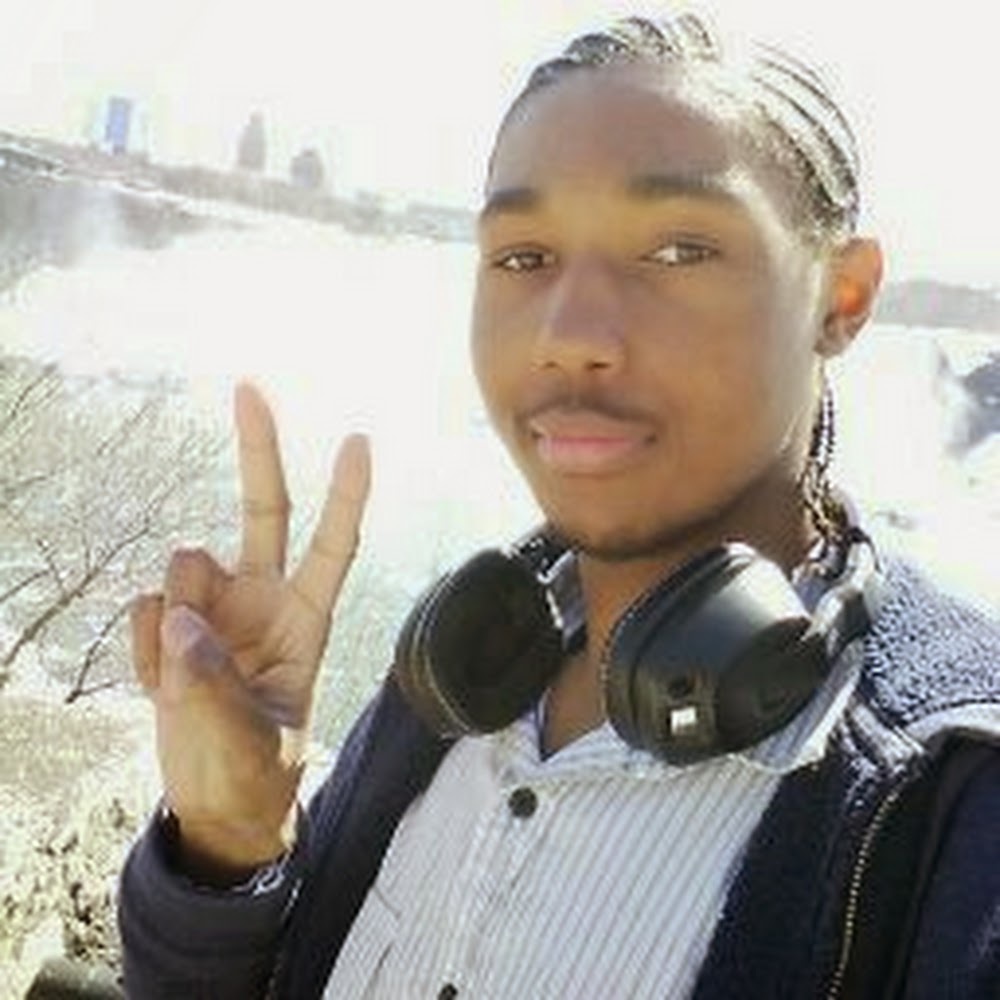 Meet your Posher, Savion