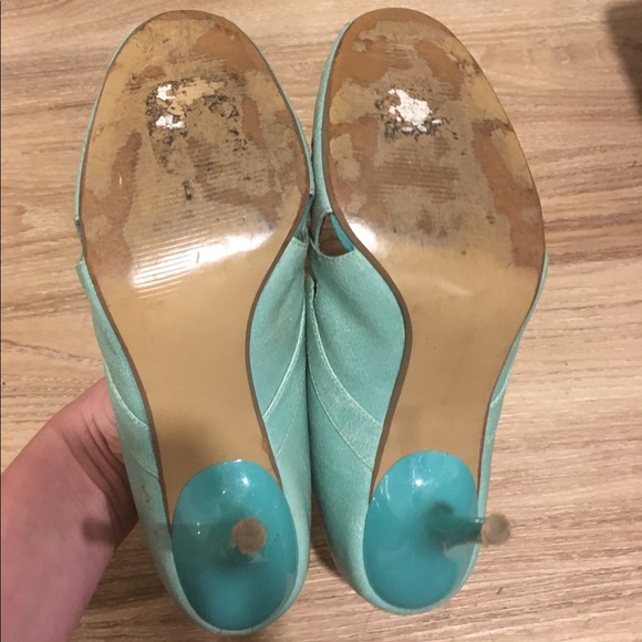 Turquoise Leather Steve Madden Pumps - Picture 5 of 5