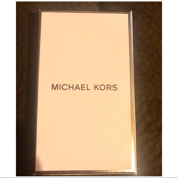 Authentic Michael Kors Taxi Key Charm - Picture 5 of 6