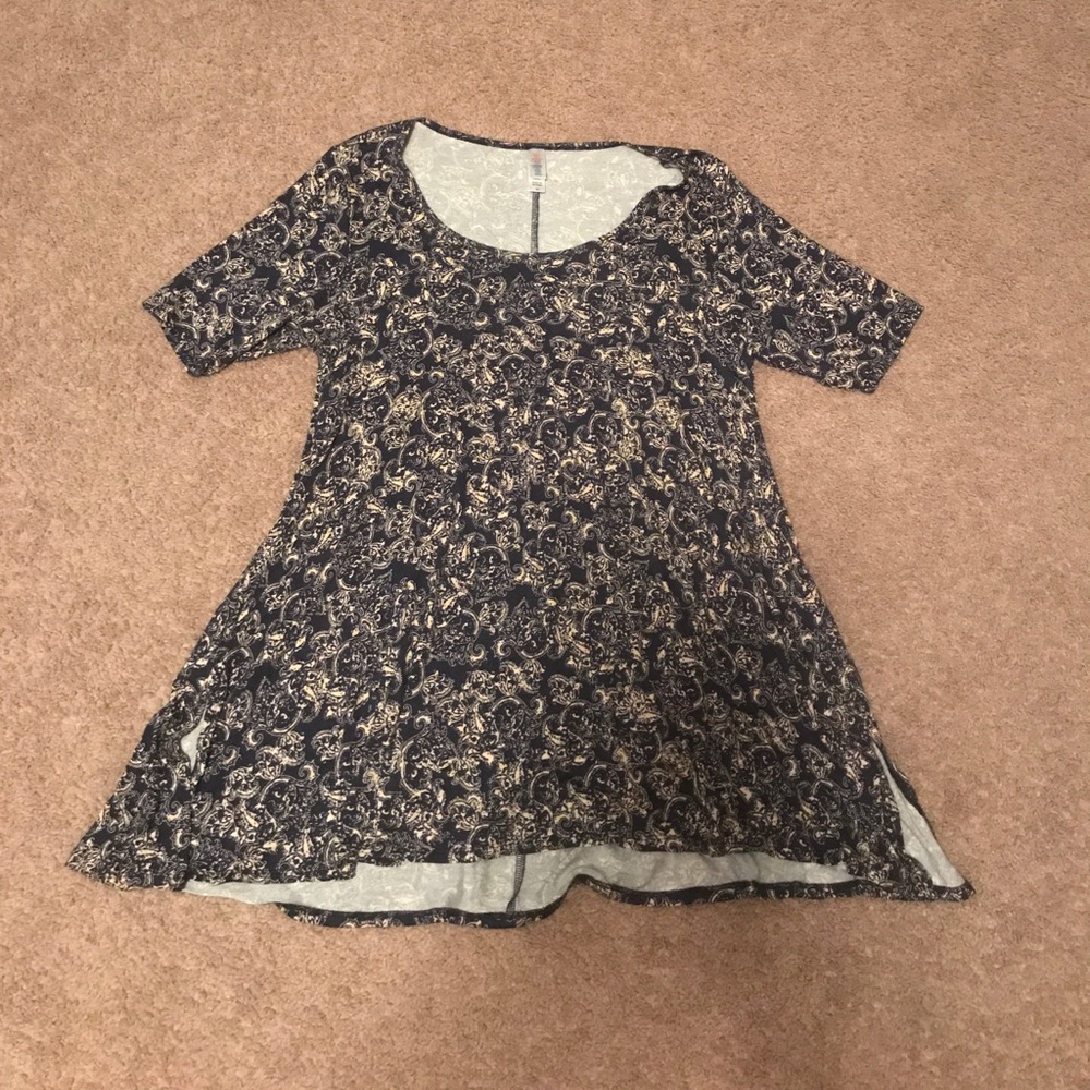 XS LuLaRoe Perfect T