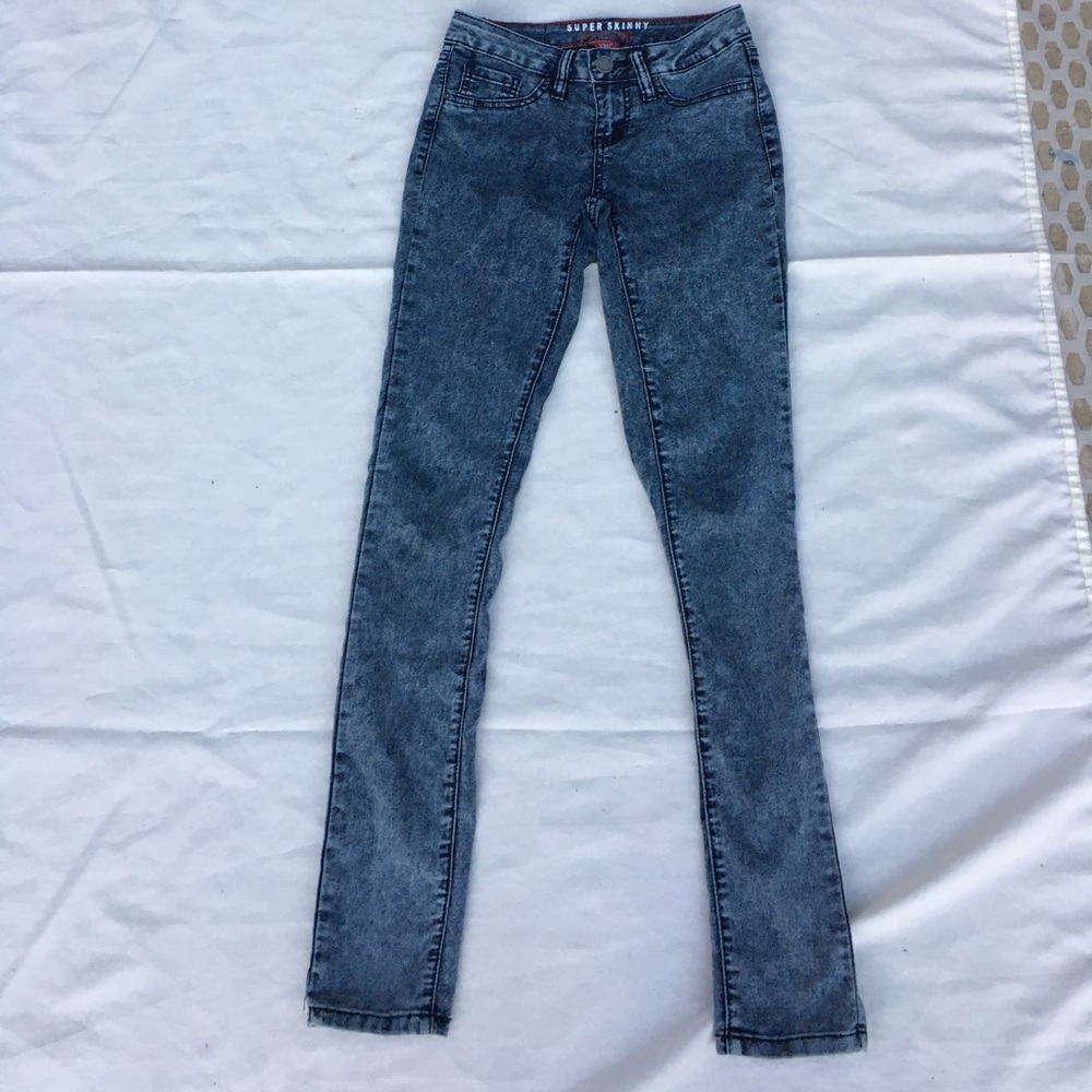 Super skinny jeans