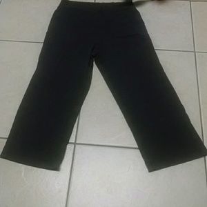 5 for $12 Victorias secret grey Capri yoga m