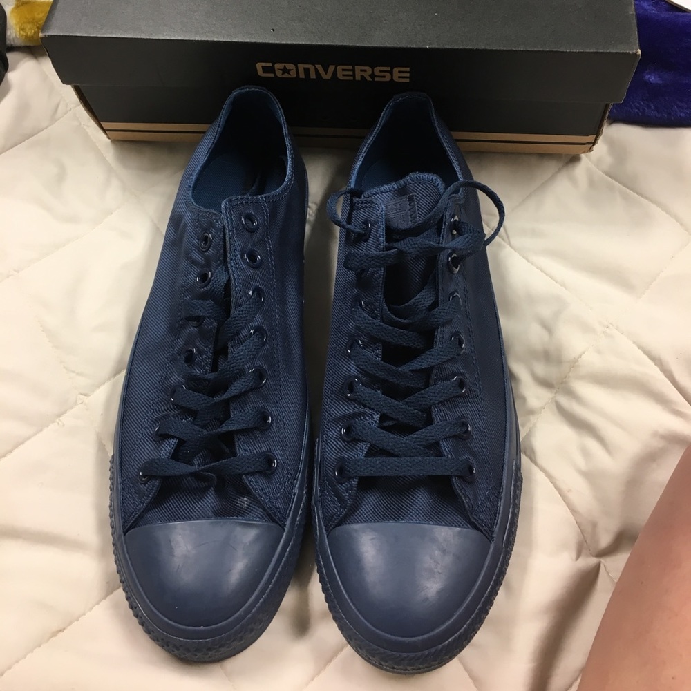 🎄Converse all star men's 11 women's 13
