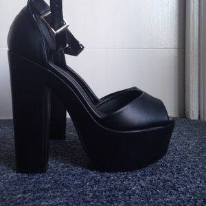 🆕 ASOS Black Platform Heels - WORN ONCE