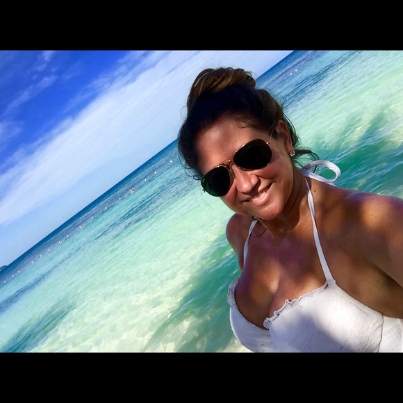 Meet your Posher, Cristie - Picture 5 of 5