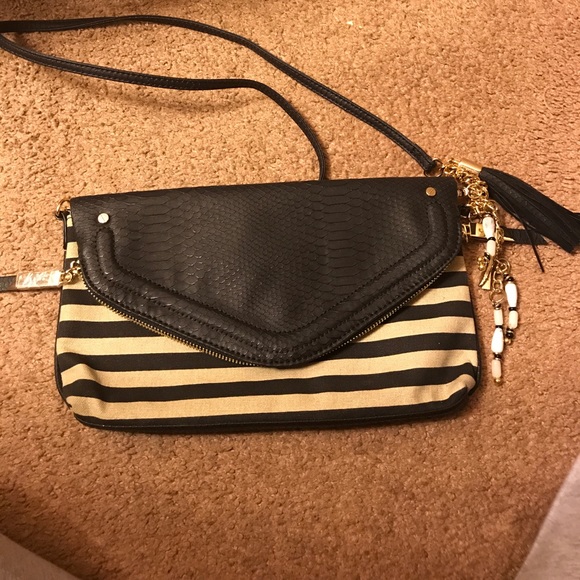 2 design Purse - Picture 1 of 5