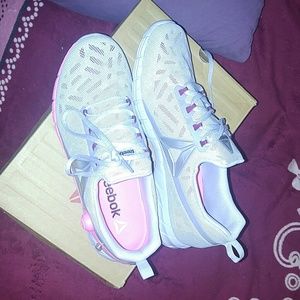 Rebook tennis shoes