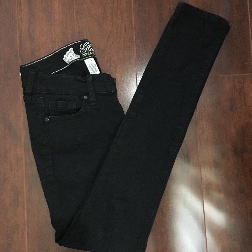 Black Skinny jeans