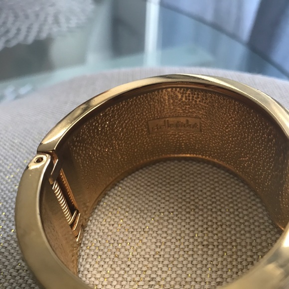 REDUCED! Stella & Dot snakeskin statement bracelet - Picture 3 of 3