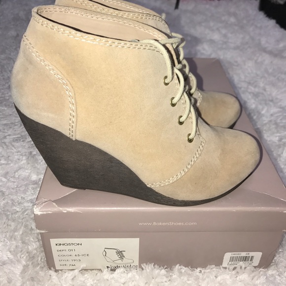 Bakers Kingston Wedge Suede Boot Nude/ Tan - Picture 1 of 4
