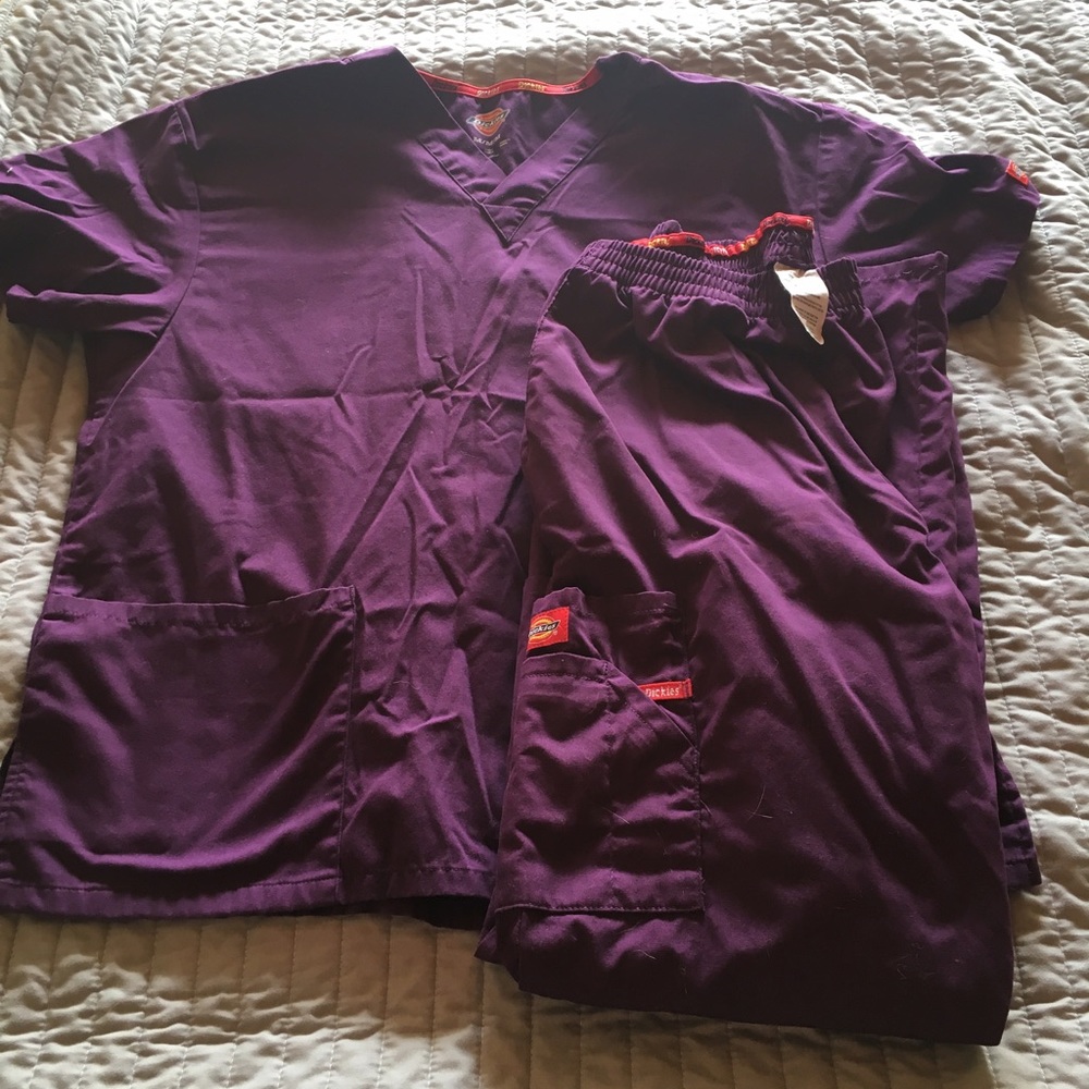 Dickies scrub set