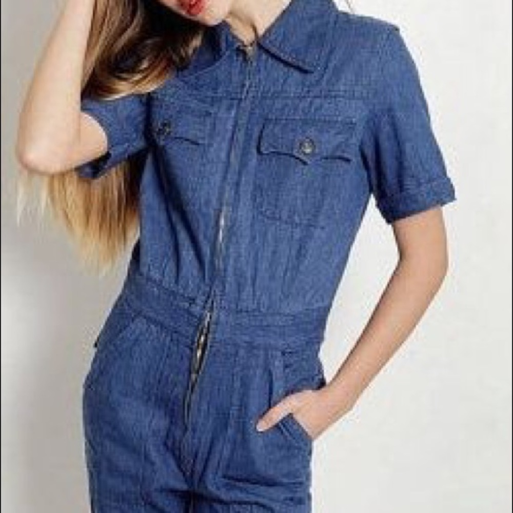 Denim 1970s vintage jumpsuit never been worn!