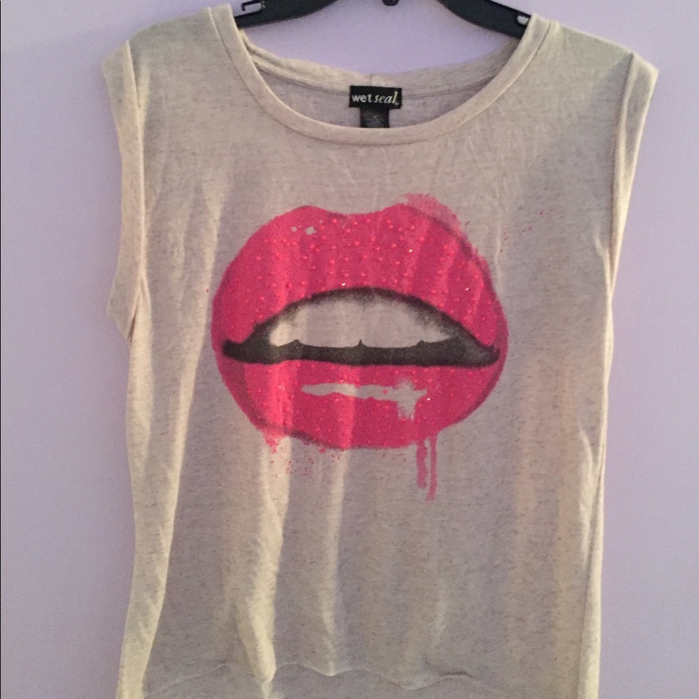 Lips Tank