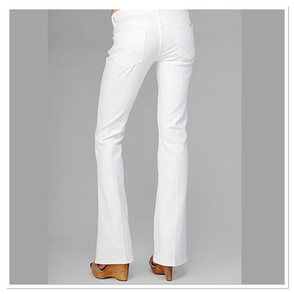 "A" Pocket Flare in Clean White. SKU: AU130Y374C