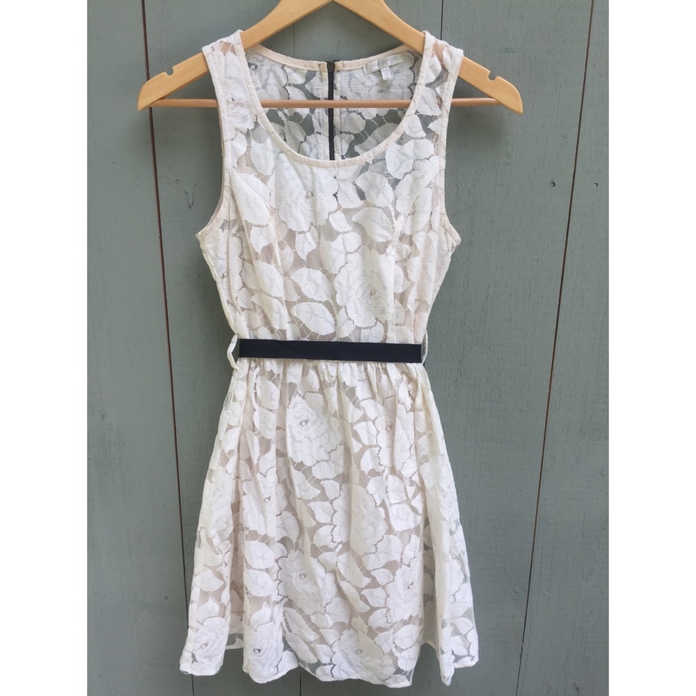Just Ginger Sleeveless Cream Lace Dress Junior M