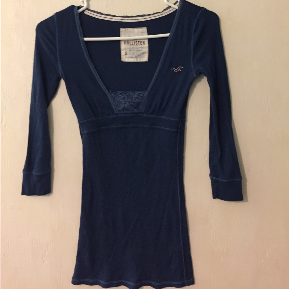 Navy blue Hollister 3/4 length top