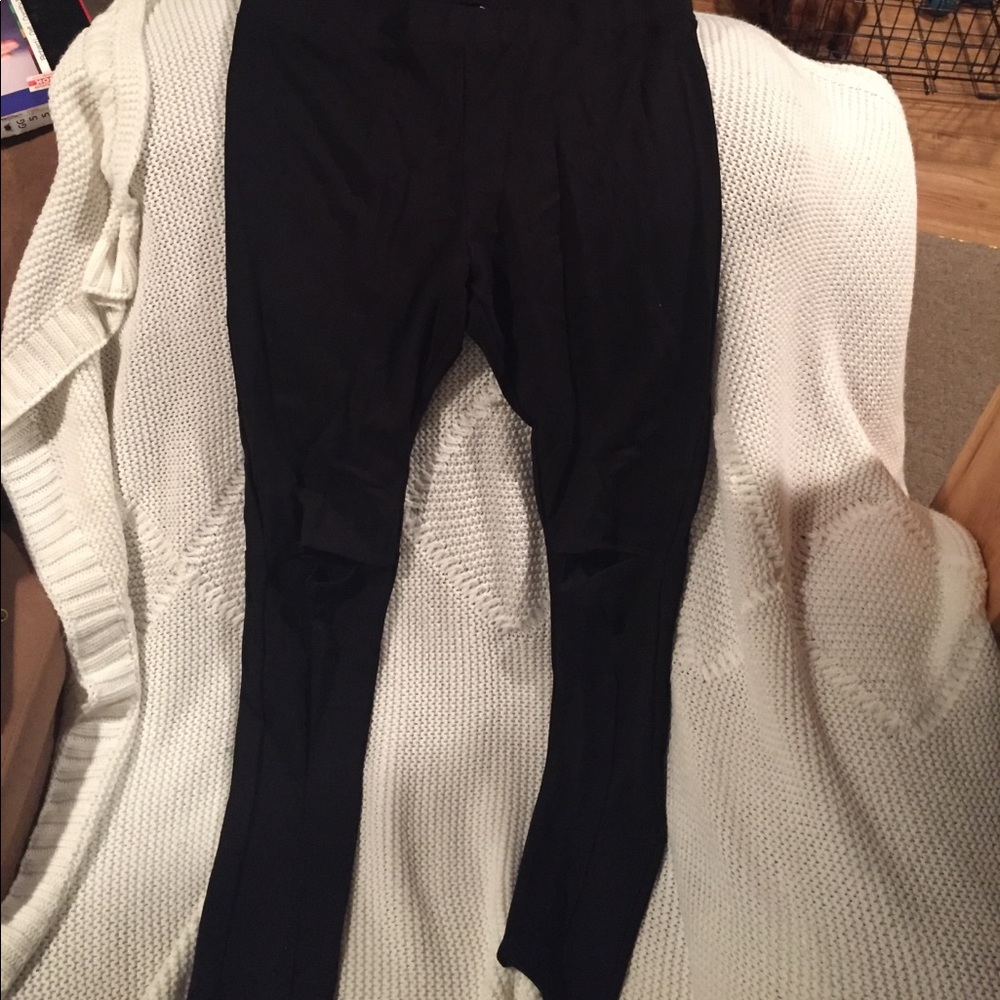 H&M new leggings with cuts in knees