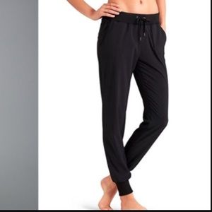 Brand new lululemon joggers - size 10