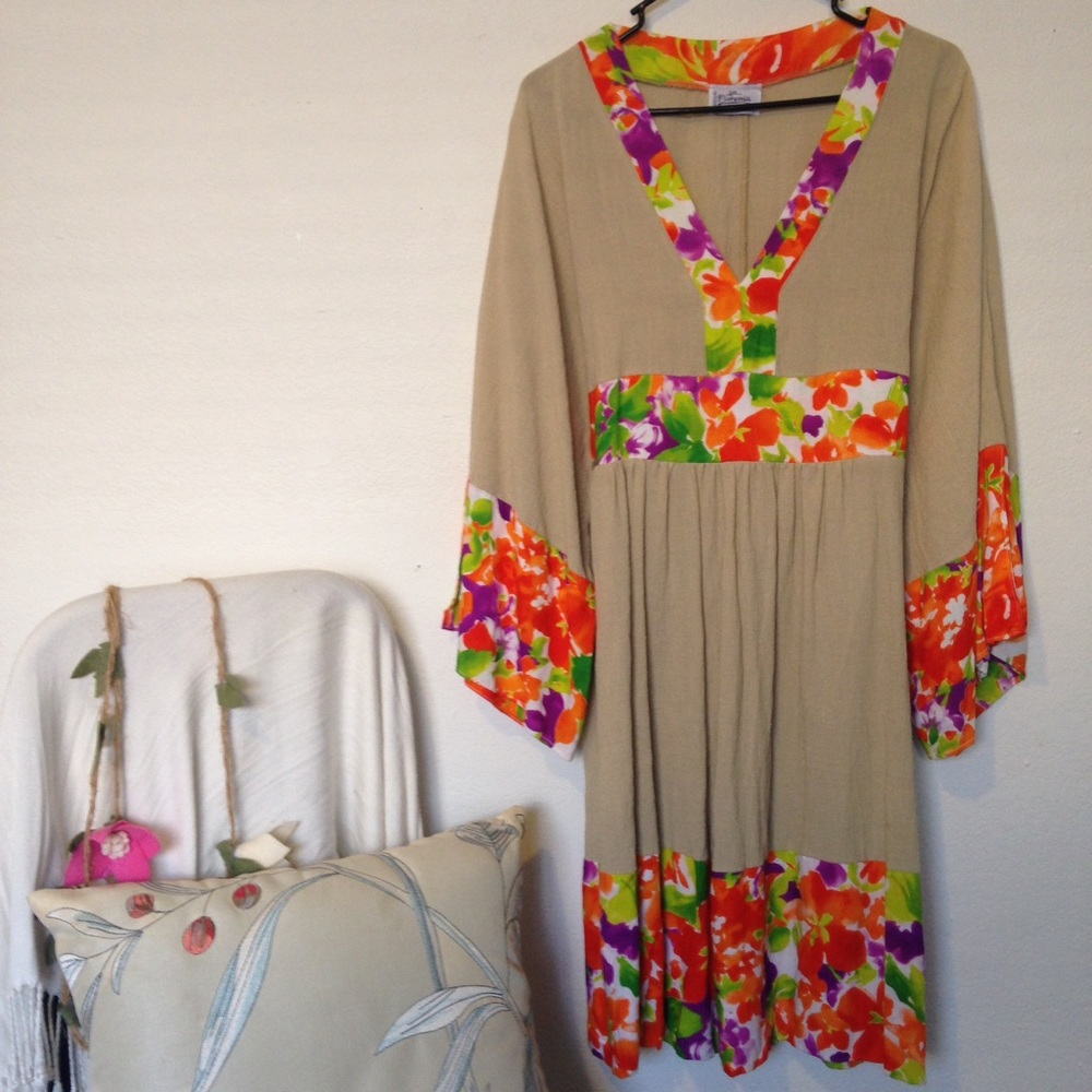 B O H O ● B e l l ● S l e e v e floral dress