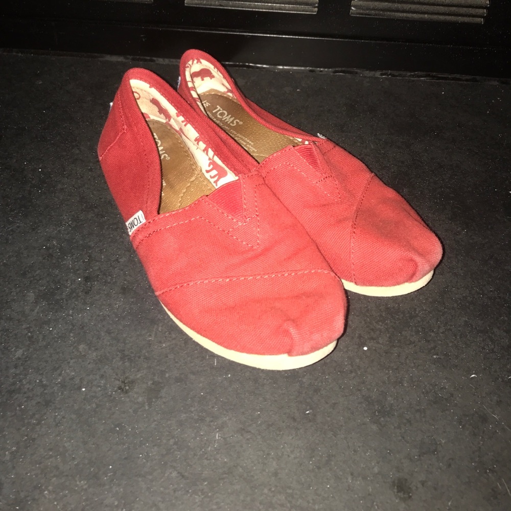 Red TOMS