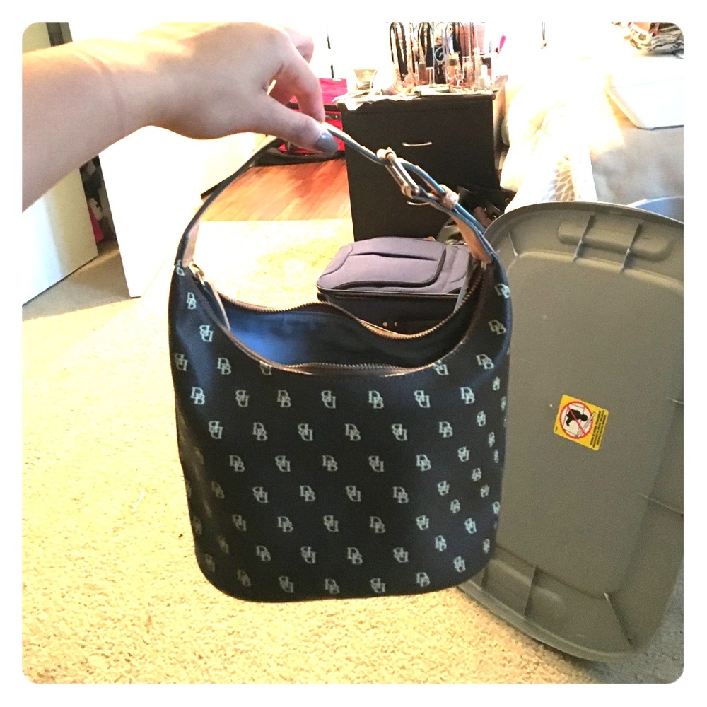 Dooney and bourke bag