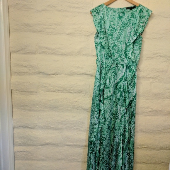 BCBG Maxi Dress - Picture 4 of 4