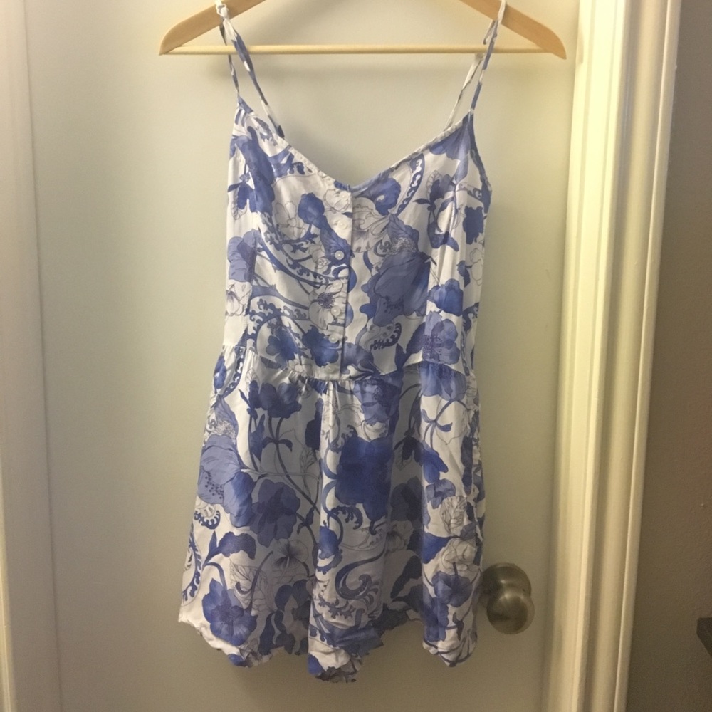 Light beautiful romper from H&M