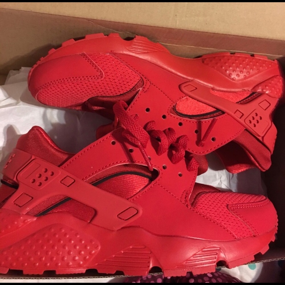 Red huaraches